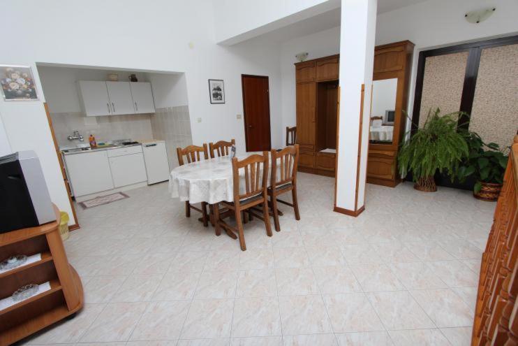 Apartments Fabris روفينج المظهر الخارجي الصورة