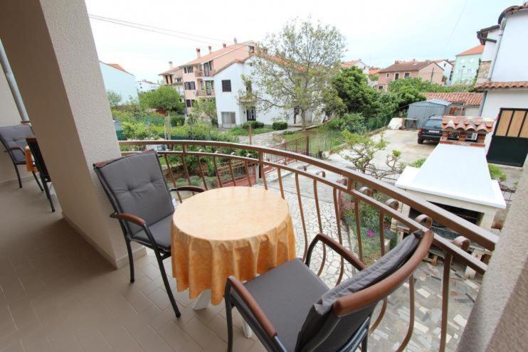 Apartments Fabris روفينج المظهر الخارجي الصورة